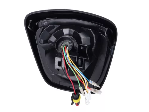 Hátsó lámpa Power1 LED fekete LED jelzőfénnyel Vespa Primavera, Sprint 50-150ccm modellekhez