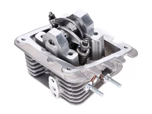 Hengerfej, szelepekkel együtt Piaggio 50cc 4T 2V hengerfejhez