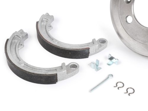 Első fékdob 8', fékpofákkal együtt BGM PRO öntöttvas Vespa Wideframe V1-15, V30-33, VU, VM, VN, VL, VB, ACMA, Hoffmann, Largeframe VBA, VBB, VNA, VNB