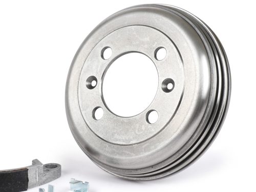 Első fékdob 8', fékpofákkal együtt BGM PRO öntöttvas Vespa Wideframe V1-15, V30-33, VU, VM, VN, VL, VB, ACMA, Hoffmann, Largeframe VBA, VBB, VNA, VNB