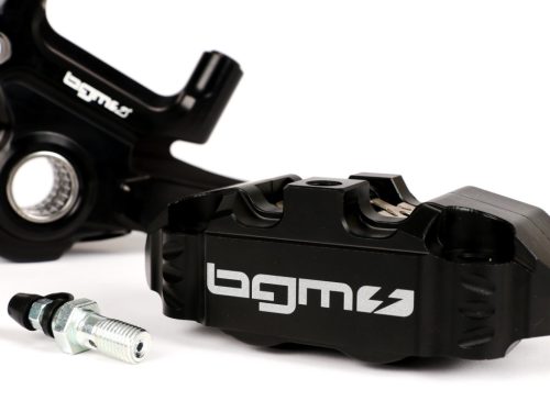 Első féknyereg féknyeregtartóval együtt BGM PRO, CNC Touring, 4 dugattyús, radiális rögzítés Fékdob típusa LML LML, Stella, Star fekete