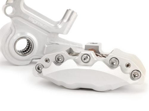 Első féknyereg féknyeregtartóval együtt BGM PRO, CNC Touring, 4 dugattyús, radiális rögzítés Fékdob típus LML LML LML, Stella, Star ezüst