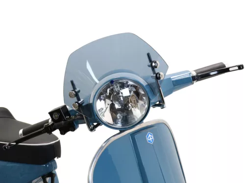 Szélvédő krómozott konzolokkal Moto Nostra w=340mm, h=105mm Vespa PX80, PX125, PX150, PX200, LML 125/150 Star/Stella szürke színre színezve