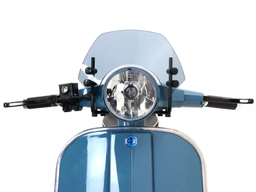 Szélvédő fekete konzolokkal Moto Nostra w=340mm, h=105mm Vespa PX80, PX125, PX150, PX200, LML 125/150 Star/Stella szürke színű, sötétített szürke szélvédő