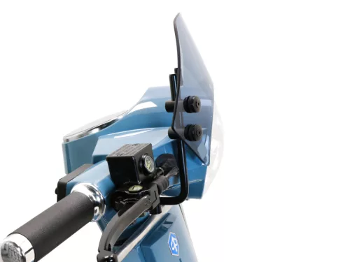 Szélvédő fekete konzolokkal Moto Nostra w=340mm, h=105mm Vespa PX80, PX125, PX150, PX200, LML 125/150 Star/Stella szürke színű, sötétített szürke szélvédő