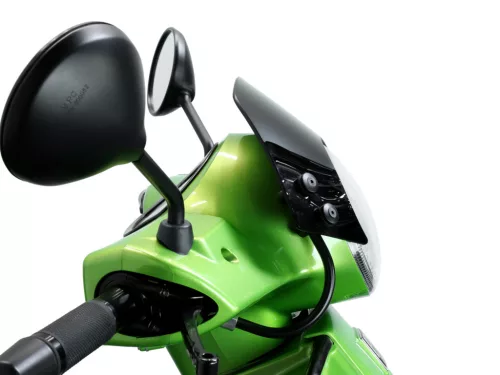 Szélvédő fekete konzolokkal Moto Nostra w=340mm, h=105mm Vespa GT, GTL, GTS, GTS Super 125-300cc fekete színezett üveggel