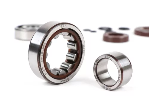 Csapágykészlet olajtömítés készlet a forgattyús tengelyhez BGM Original Vespa V50, PV125, ET3, PK50S, PK80S, PK125S 1x 6303 + 1x NU204