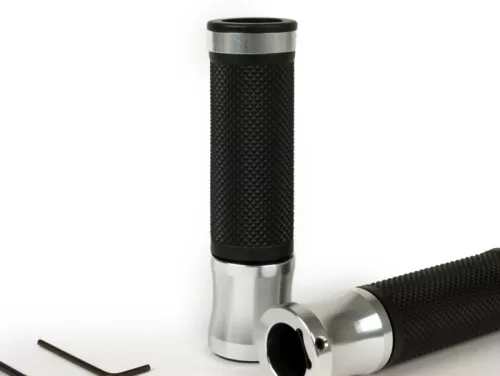 Markolatok Moto Nostra Alu Rub, gyémántmintás Vespa GT, GTL, GTS 125-200-250-300ccm, Ř 22,5-24mm, l=128mm alumínium