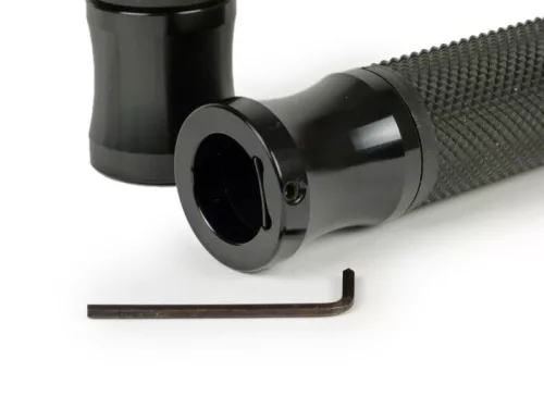 Markolatok Moto Nostra Alu Rub, gyémánt mintás Vespa GT, GTL, GTS 125-200-250-300ccm, Ř 22,5-24mm, l=128mm Fekete