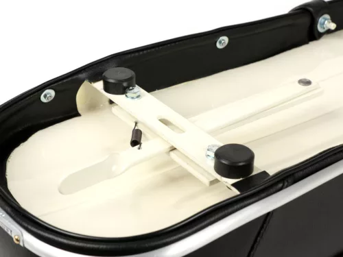 Ülés BGM PRO Pegasus alumínium díszítéssel és pajzzsal Lambretta LI, LI S, SX, TV, DL, GP fekete