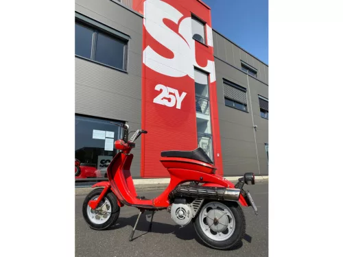 Ülés BGM PRO, Fastback Lambretta Lui 50 C/CL, Lui 75 S/SL, Vega, Cometa dombornyomott szárnyakkal