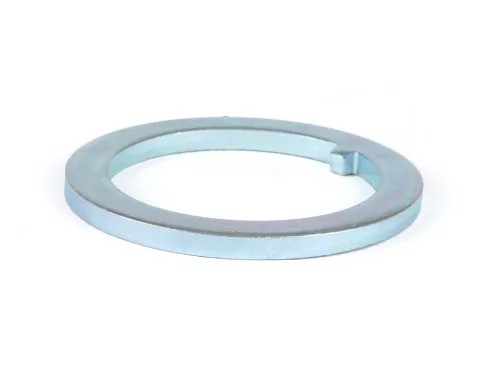 BGM eredeti 30,2x40,0x2,5 mm-es alátét, orr alátétként használatos.