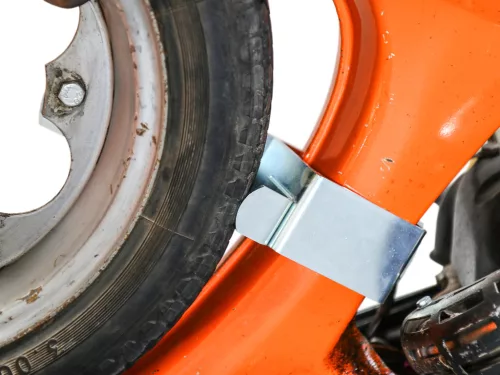 Tartalékkeréktartó átmenő BGM PRO Lambretta Lui, Luna, Vega, Cometa horganyzott, horganyzott