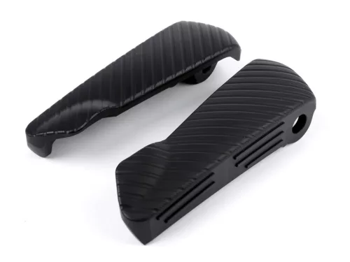 Lábtámasz készlet Moto Nostra CNC, fekete matt Vespa GT, GTL, GTS 125-300, GTV