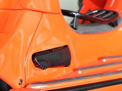 Lábtámasz készlet Moto Nostra CNC, fekete matt Vespa GT, GTL, GTS 125-300, GTV