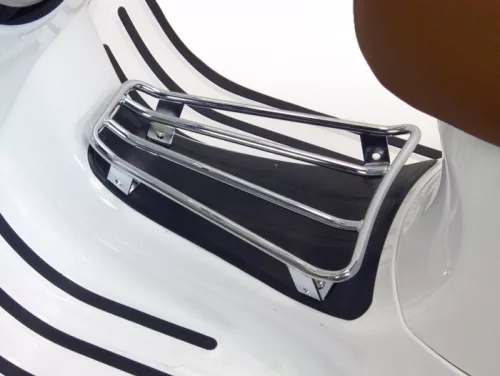 Átléphető csomagtartó Moto Nostra Vespa GTS 125-300, GTV, GTL, GT krómozott Moto Nostra Vespa GTS 125-300, GTV, GT, GT