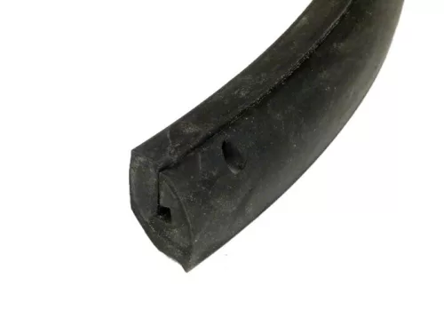 Oldalsó motorháztető gumi BGM eredeti Vespa PX, Vespa T5 125ccm fekete / balra