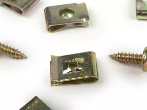 Csavarkészlet univerzális burkolat 4,2x12mm