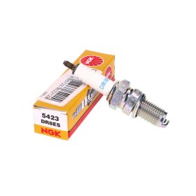 Gyújtógyertya NGK DR8ES