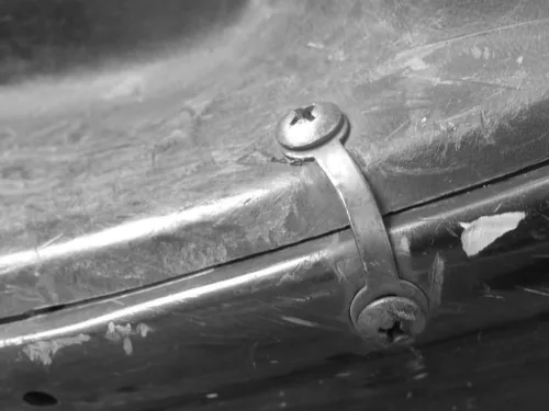 Idom csavar / javító szett - 12 horony-fej csavarok (kereszt mélyedés), 6 összekötő bal - univerzális